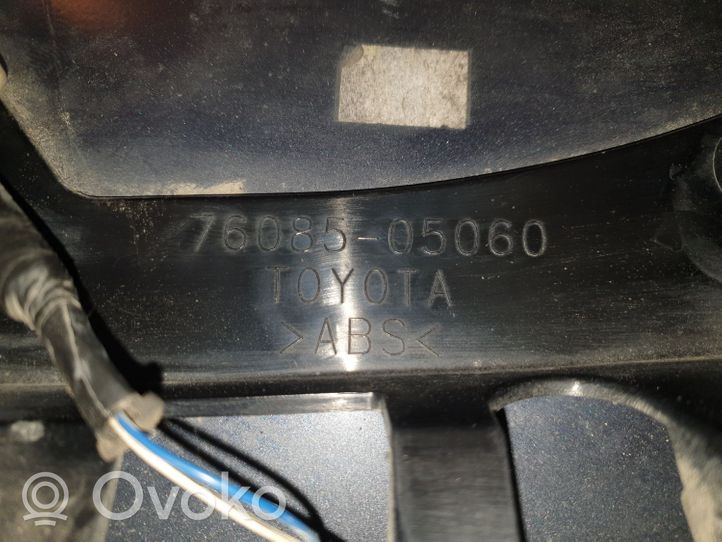 Toyota Avensis T270 Vararenkaan suoja 7608505060