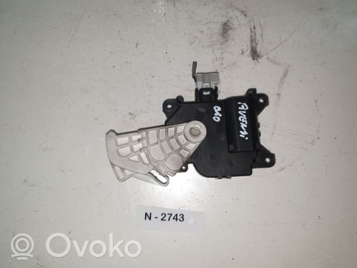 Toyota Avensis T270 Oro kondicionieriaus oro srauto sklendės varikliukas MF1138002810PLS