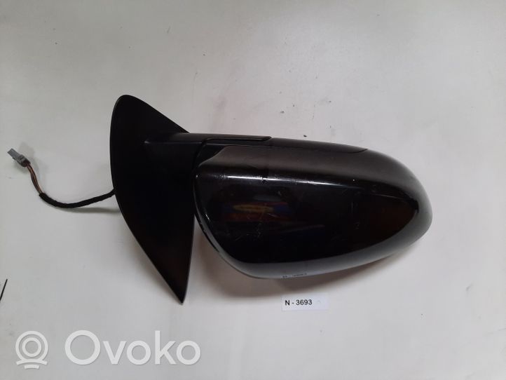 Nissan Qashqai Front door electric wing mirror 