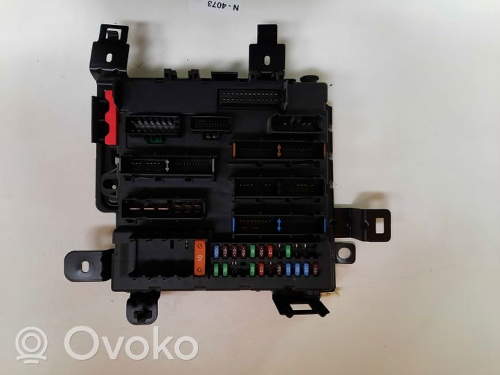 Saab 9-3 Ver2 Module de fusibles 519161301