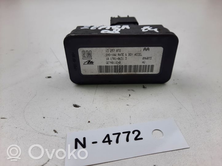 Opel Zafira B Sensore di imbardata accelerazione ESP 13257072