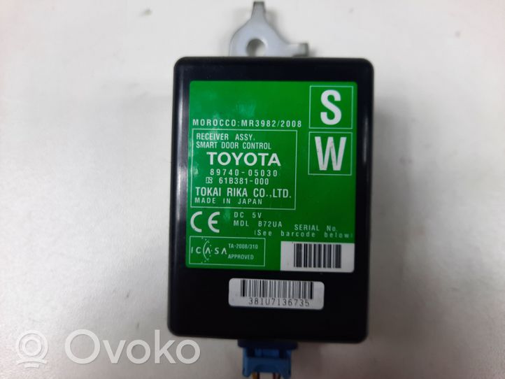 Toyota Avensis T270 Unidad de control/módulo de la puerta 8974005030