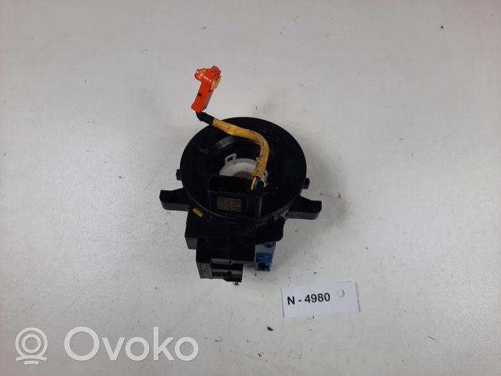 Toyota Avensis T270 Muelle espiral del airbag (Anillo SRS) 8924505030