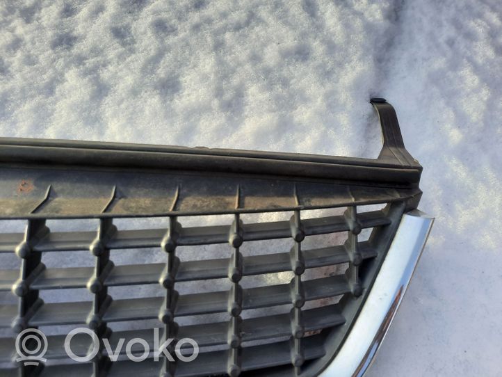 Ford Mondeo MK IV Maskownica / Grill / Atrapa górna chłodnicy 