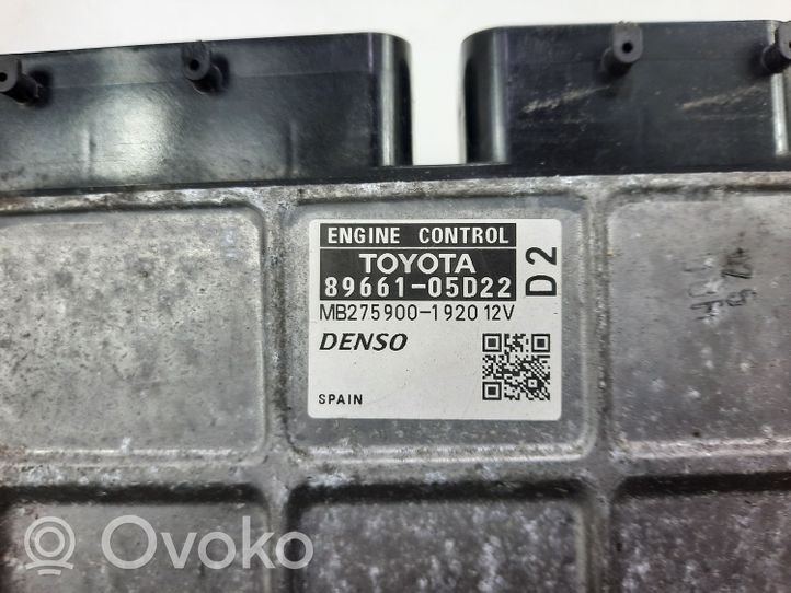 Toyota Avensis T270 Variklio valdymo blokas 8966105D22