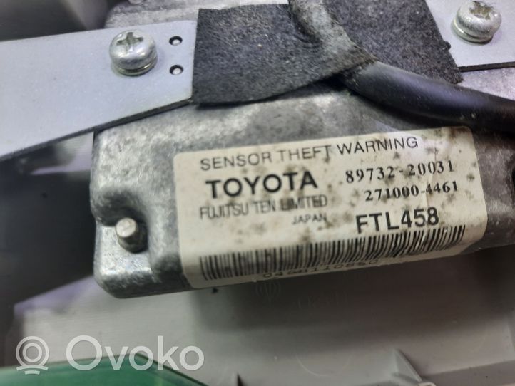 Toyota Avensis T270 Illuminazione sedili anteriori 8973220031