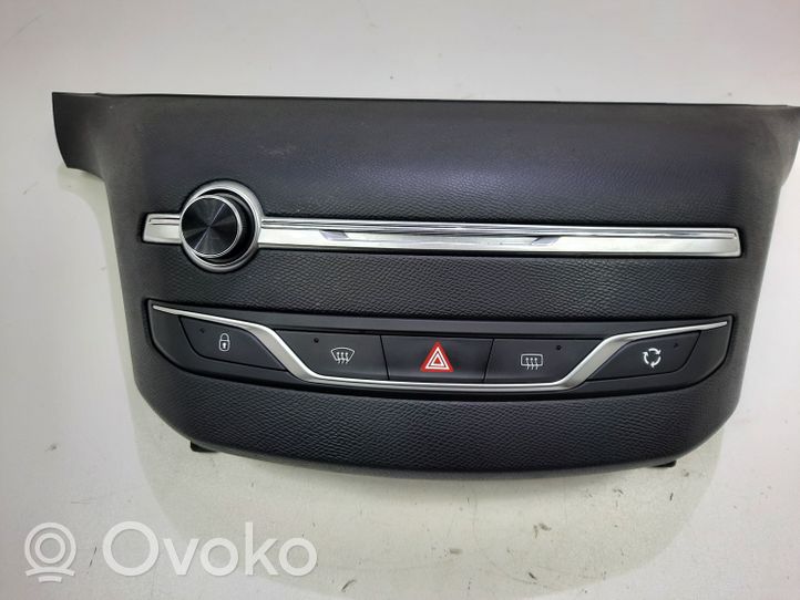 Peugeot 308 Zestaw przełączników i przycisków 96777660ZD