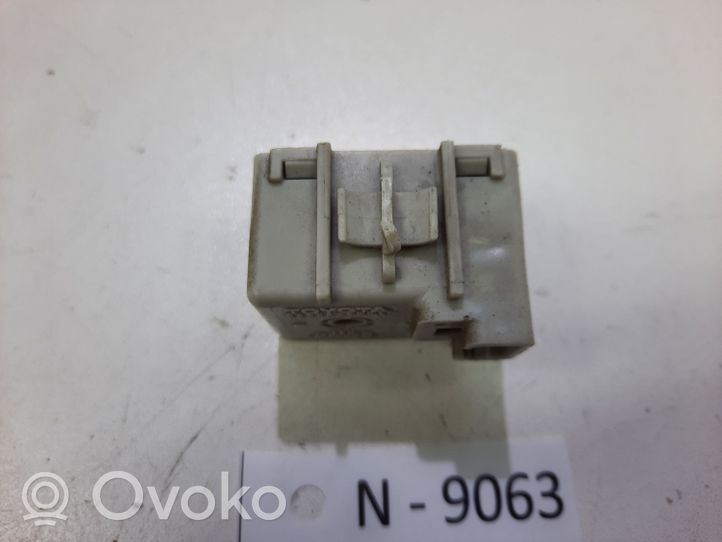 Toyota Prius (XW20) Other devices 8665220010