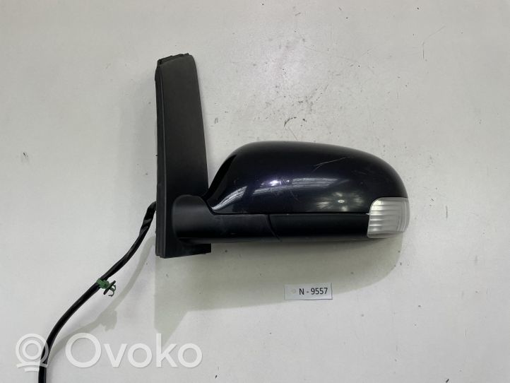 Volkswagen Touran I Front door electric wing mirror 