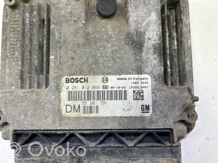 Opel Signum Sterownik / Moduł ECU 55201791