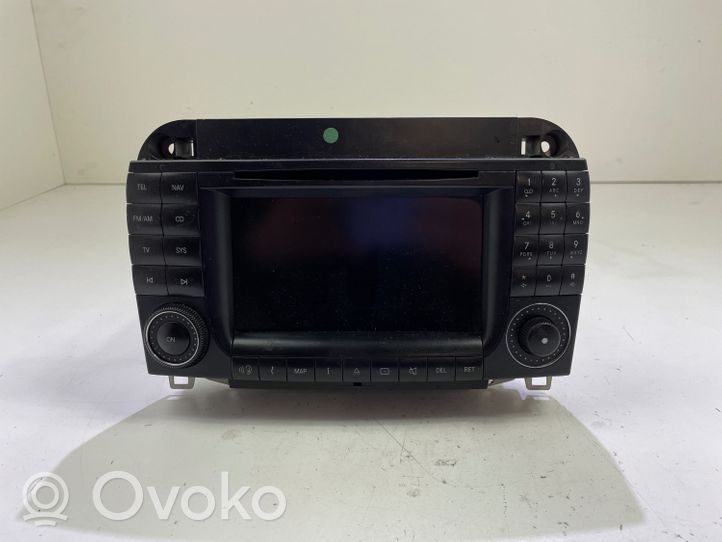 Mercedes-Benz S W220 Radio/CD/DVD/GPS-pääyksikkö A2208205889