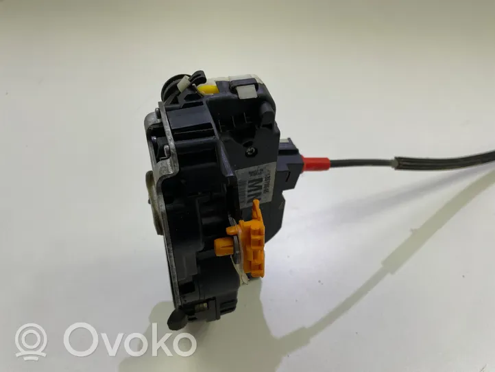 Opel Mokka X Rear door lock 13579545