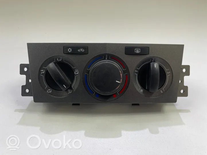 Opel Antara Climate control unit 20888078