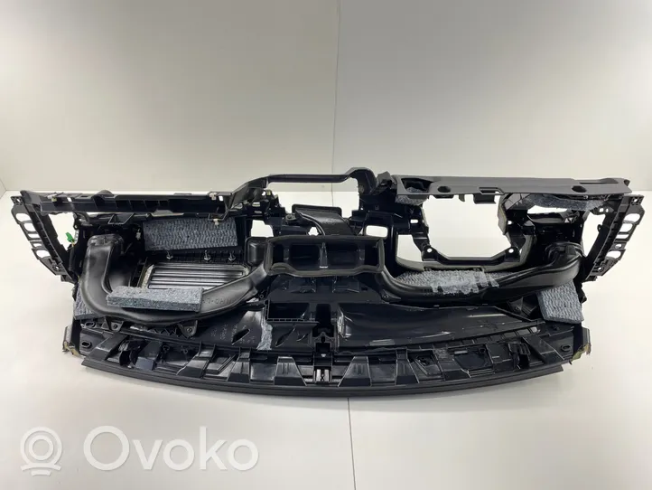 Volvo V60 Panelė 