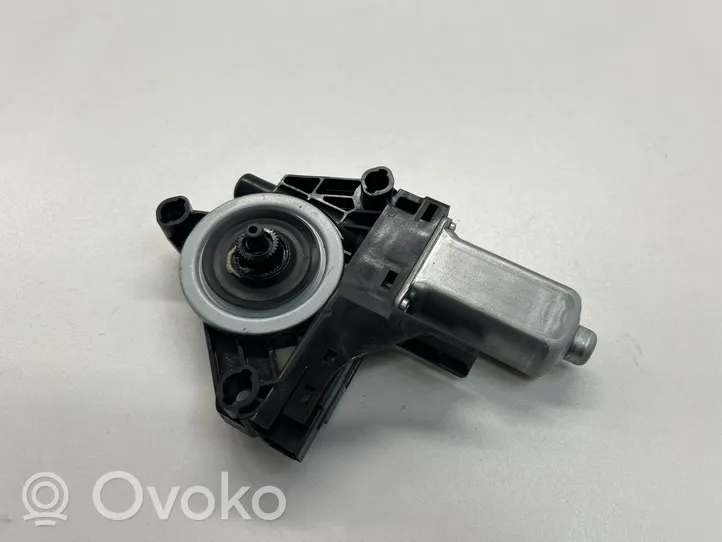 Volvo V60 Motorino alzacristalli della portiera anteriore 966268