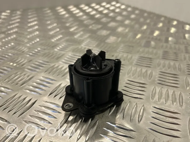 Volvo V60 Pompe à eau de liquide de refroidissement 31338211