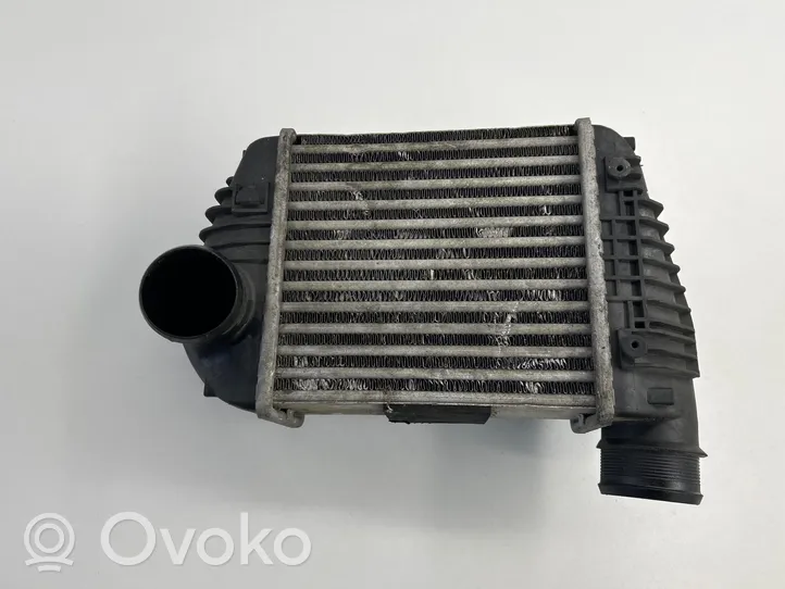 Audi A6 S6 C6 4F Chłodnica powietrza doładowującego / Intercooler 4f0145806R