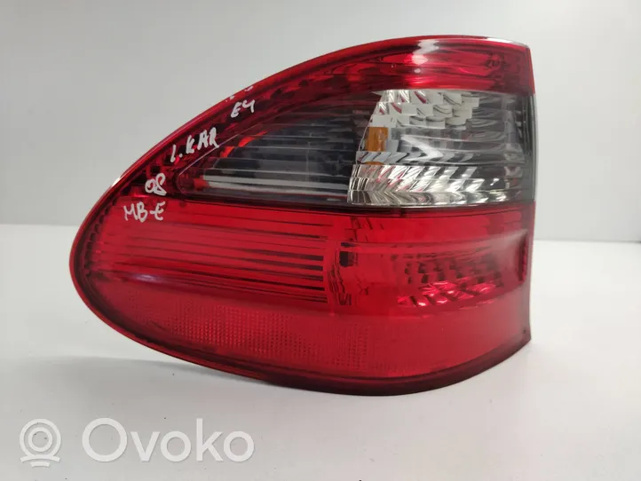 Mercedes-Benz E W211 Luci posteriori A2118292784