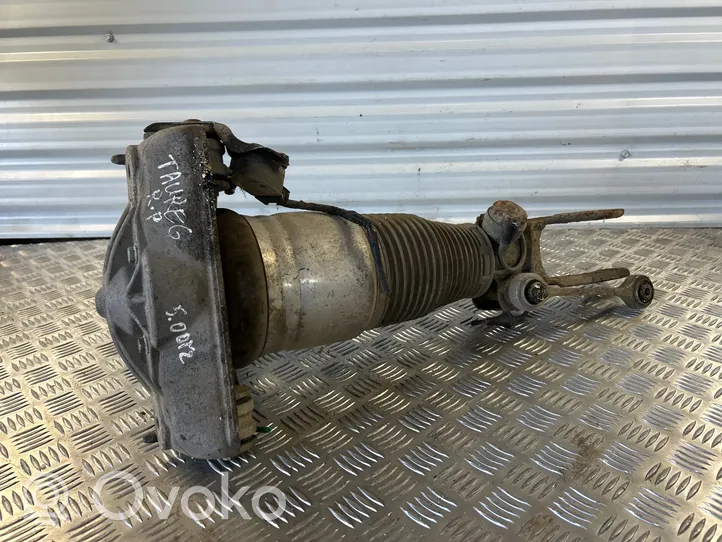 Volkswagen Touareg I Air suspension front shock absorber 