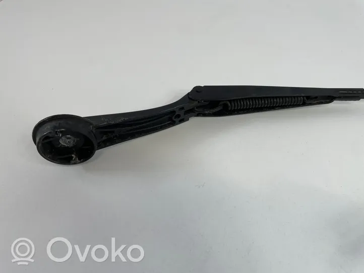 Ford Focus Front wiper blade arm BM5117526BB