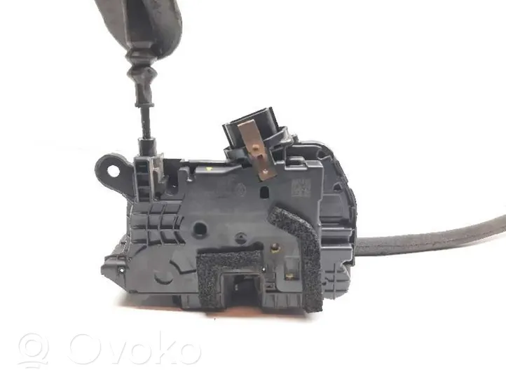 Renault Twingo III Front door lock 805020355R