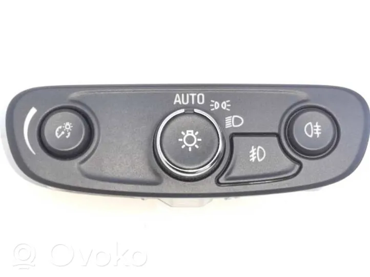 Opel Insignia B Interruttore di regolazione dell’illuminazione del quadro 84215920