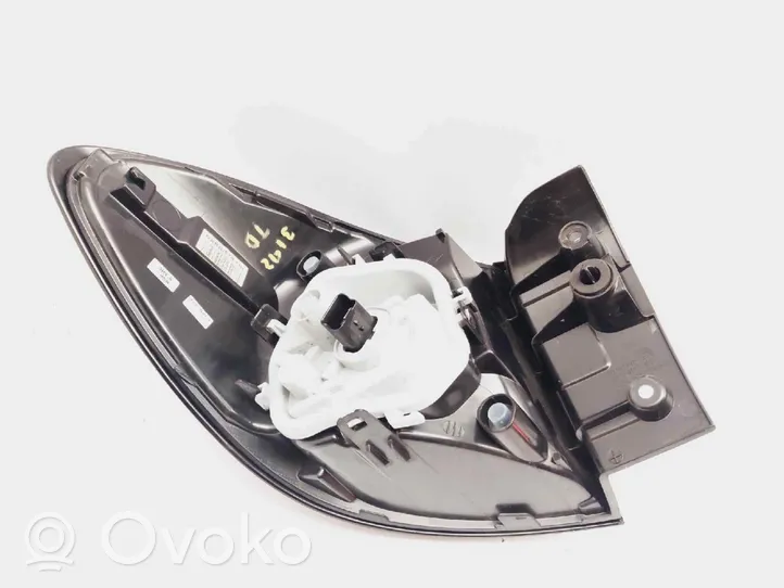 Renault Captur Lampa tylna 265509762R