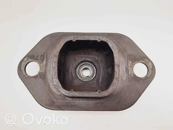 Nissan Qashqai Подушка коробки передач 112204BB0A