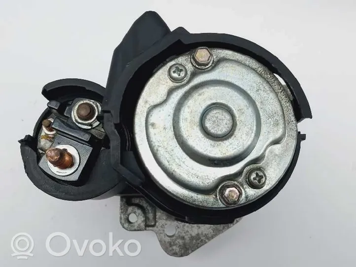 Renault Fluence Starter motor 8200463004