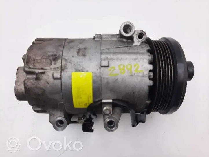 Ford Focus Ilmastointilaitteen kompressorin pumppu (A/C) 6M5HB