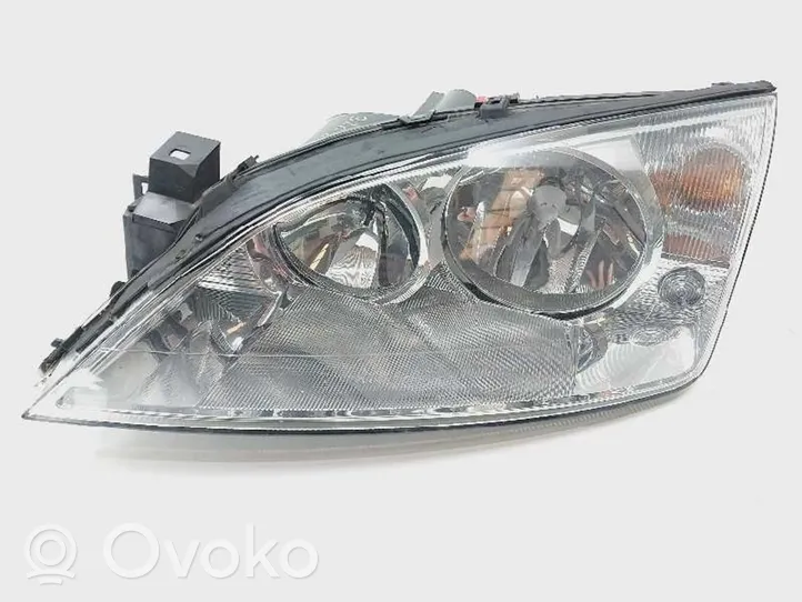 Ford Mondeo Mk III Lampa przednia 1S7113006SE