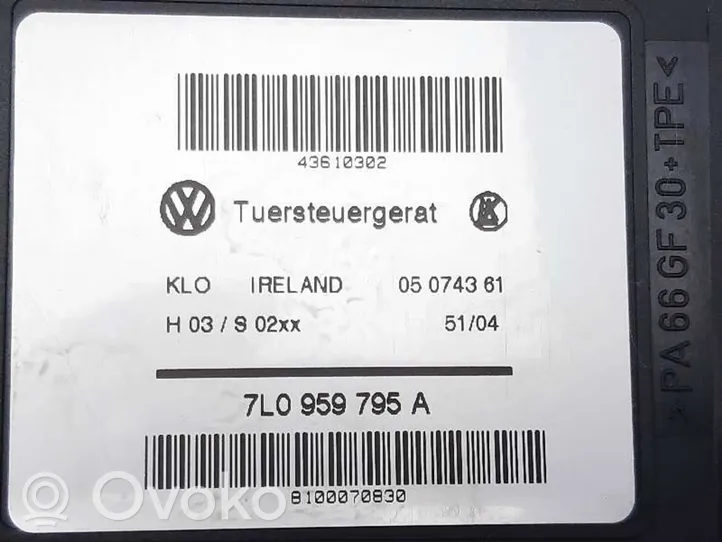 Volkswagen Touareg I Alzacristalli della portiera posteriore con motorino 7L0959795A