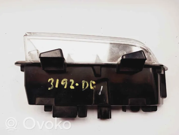 Renault Captur Front indicator light 89208551