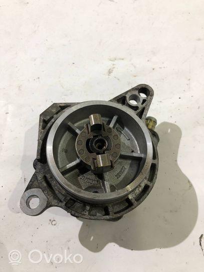 BMW 7 E38 Vacuum pump 96110886