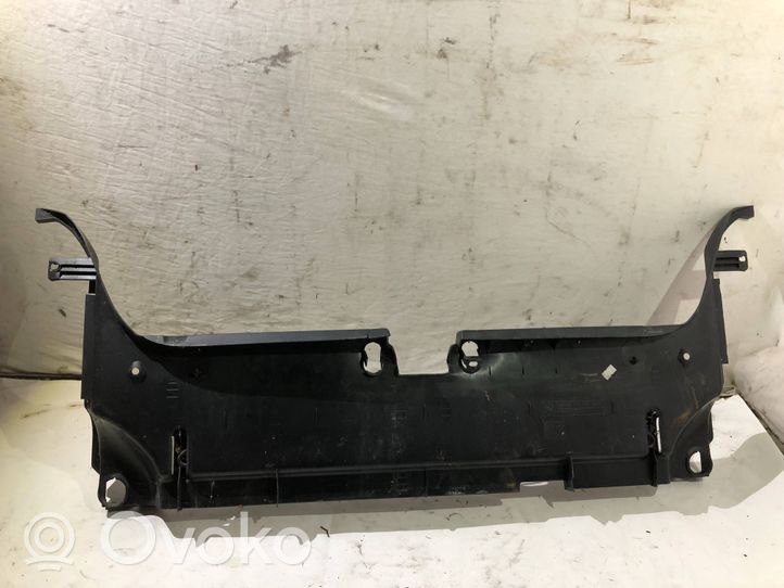 BMW 7 E38 Rivestimento di protezione sottoporta del bagagliaio/baule 8157849