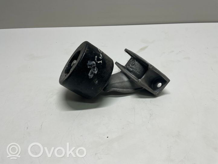 BMW 5 G30 G31 Supporto per boccola della barra antirollio, anteriore 6861478