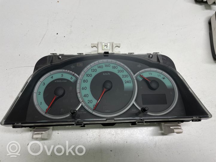 Toyota Corolla Verso E121 Spidometras (prietaisų skydelis) 838000F091