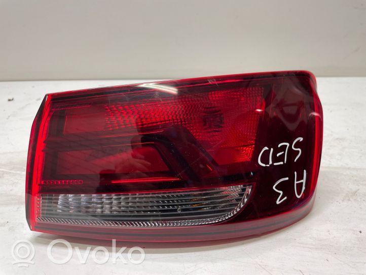 Audi A3 S3 8V Lampa tylna 8V5945096
