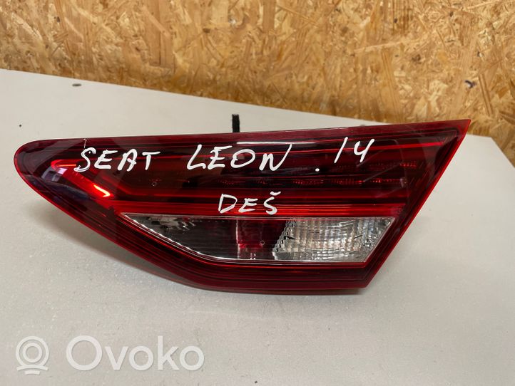 Seat Leon (5F) Galinis žibintas dangtyje 5F0945308H