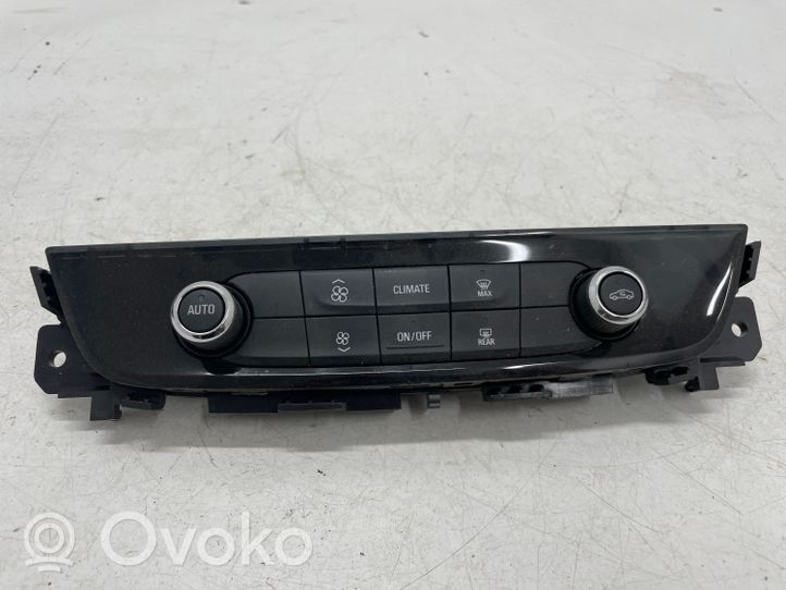 Opel Insignia B Panel klimatyzacji 39177120