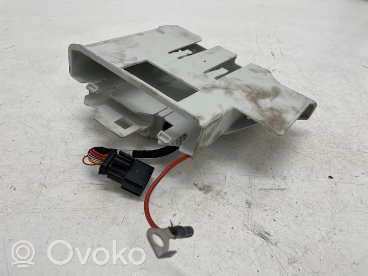 BMW X1 F48 F49 Altra parte del vano motore 8573956