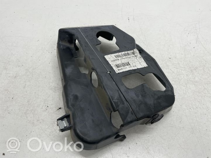 Mercedes-Benz A W176 Muu moottoritilan osa A6070520000