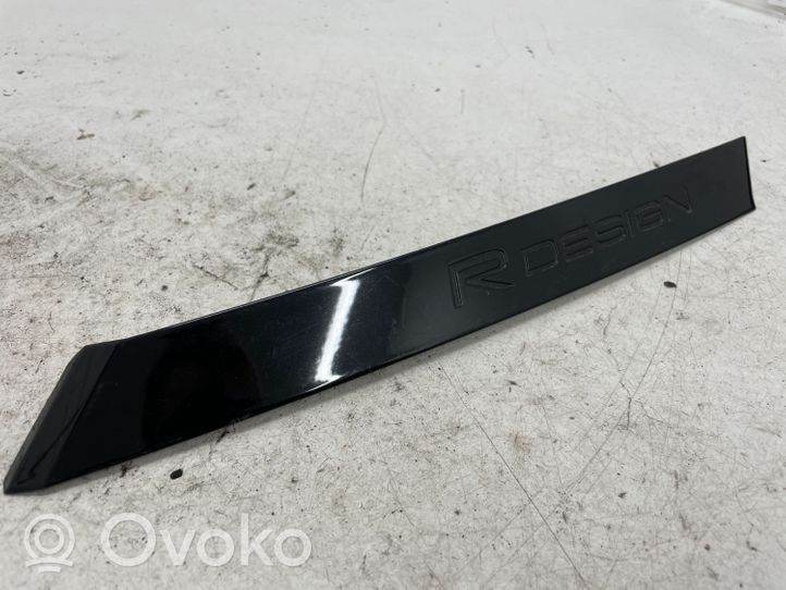 Volvo XC40 Rear fender molding trim 31463685