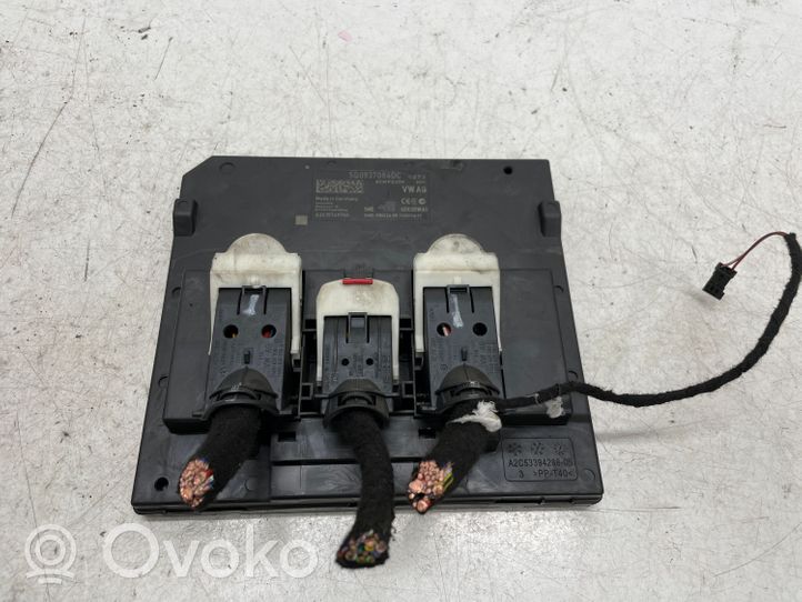 Volkswagen Tiguan Module confort 5Q0937084DC