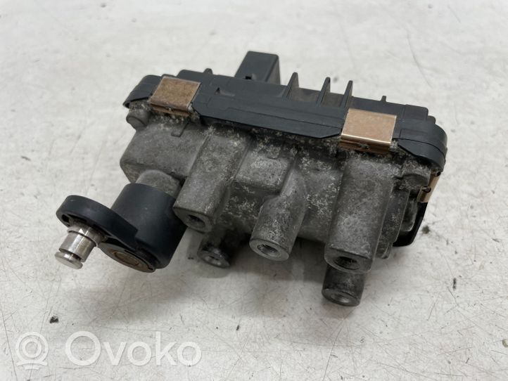 BMW 3 F30 F35 F31 Attuatore elettrico del turbocompressore 4933519411