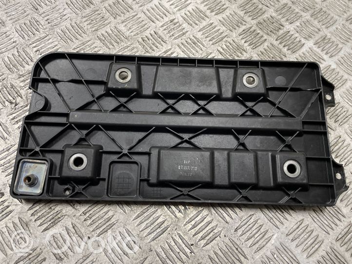 Volkswagen Phaeton Battery tray 3D0804869G