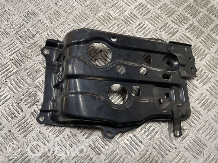 Toyota RAV 4 (XA40) Battery tray 