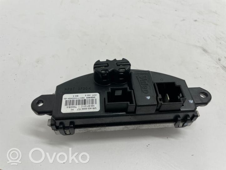 Volkswagen Golf Sportsvan Heater blower fan relay 5Q0907521C