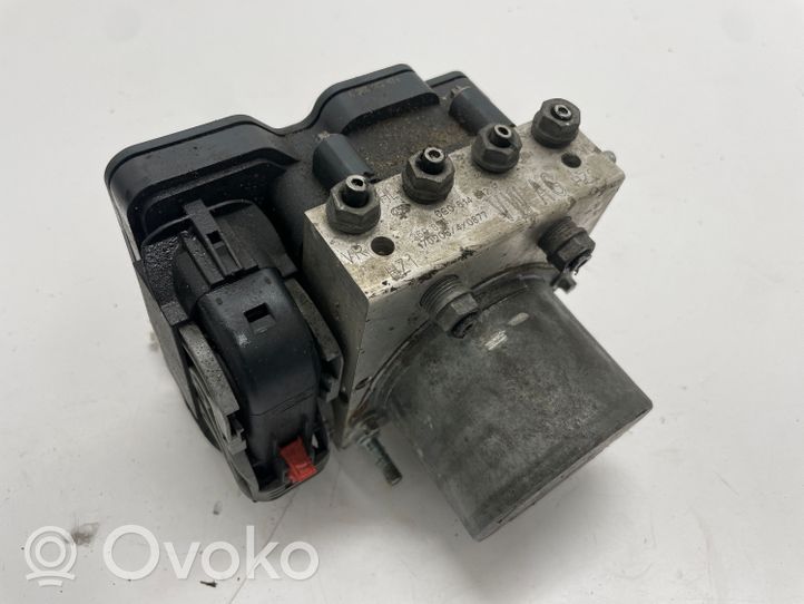 Skoda Fabia Mk3 (NJ) ABS Pump 6C0614517R