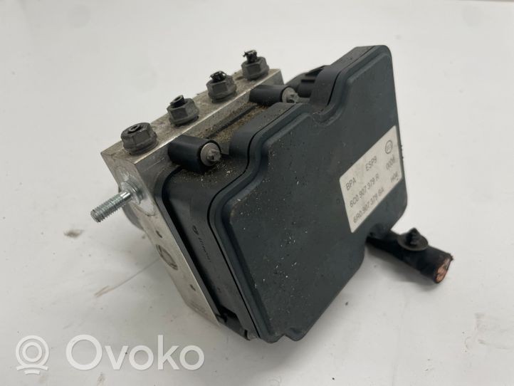 Skoda Fabia Mk3 (NJ) ABS Pump 6C0614517R